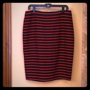 Ann Taylor Navy and Rd Pencil skirt